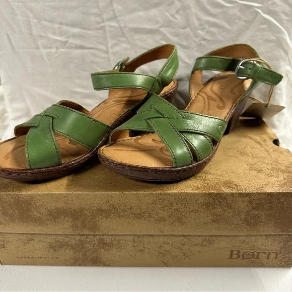 NWT Born Belinda Boho Green Leather Sandals for Women size 9 - Picture 2 of 5